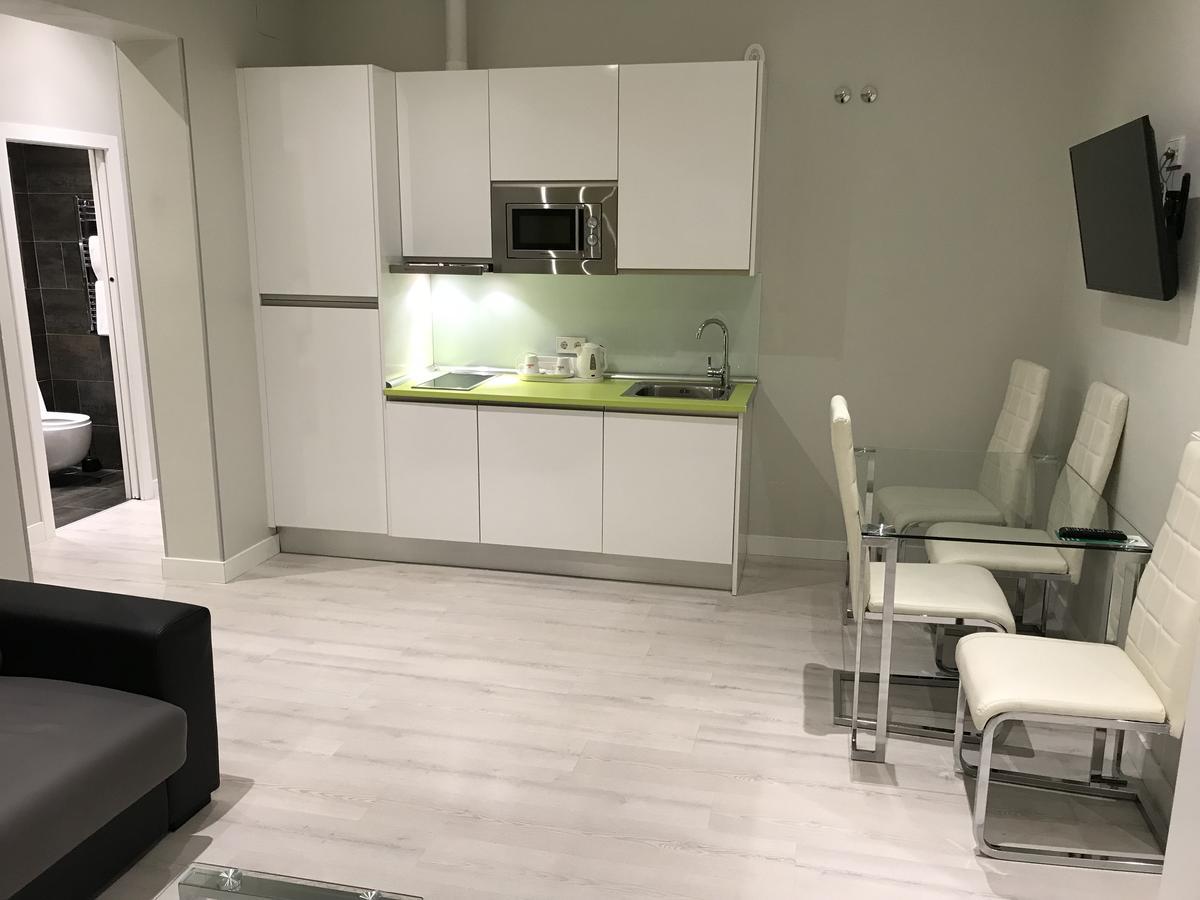 Apartamentos Apolo Madrid Exterior photo