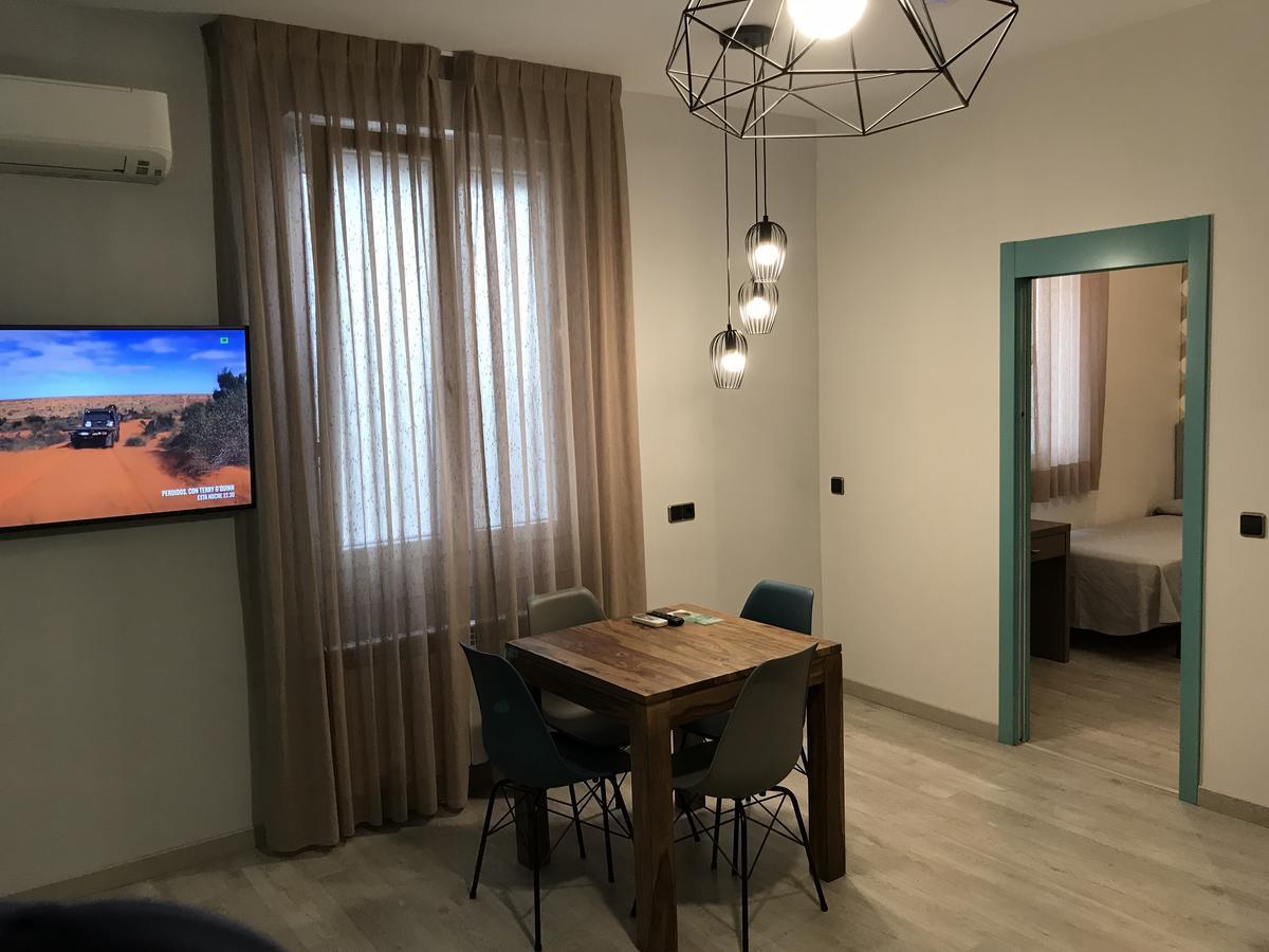 Apartamentos Apolo Madrid Exterior photo